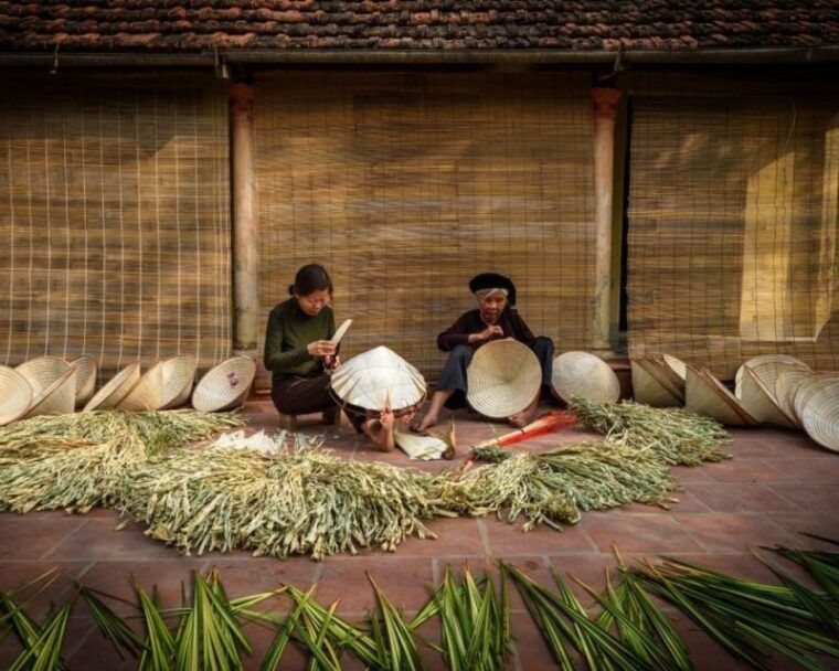 Hanoi Craft Village: Conical Hats, Incense, and Train Street - Incense Crafting