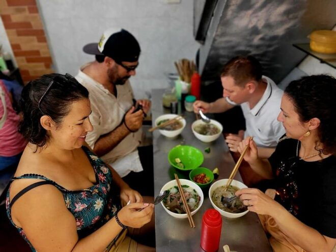 Hanoi: Culinary Stroll in French (3 Hours) - Customer Feedback