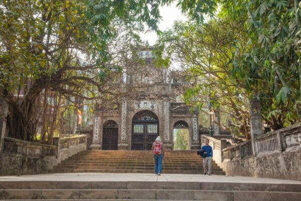 Hanoi: Day Trip to Perfume Pagoda Small-Group Tour - What to Bring
