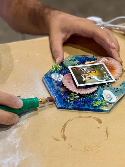 Hanoi: DIY Resin Art Light-Up Photo Frame Workshop - Why You’ll Love the Resin Light Frame Workshop