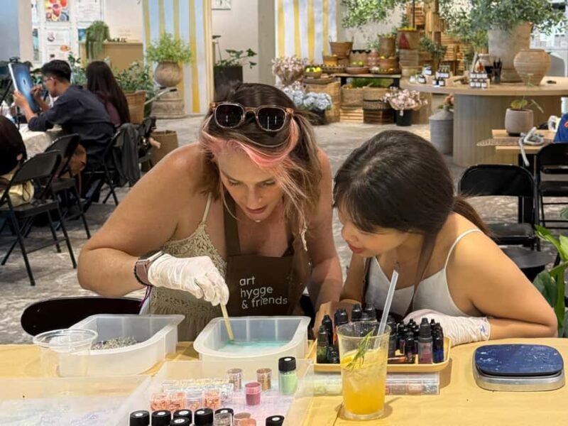 Hanoi: DIY Resin Art Light-Up Photo Frame Workshop - Exploring the Resin Light Frame Workshop in Hanoi