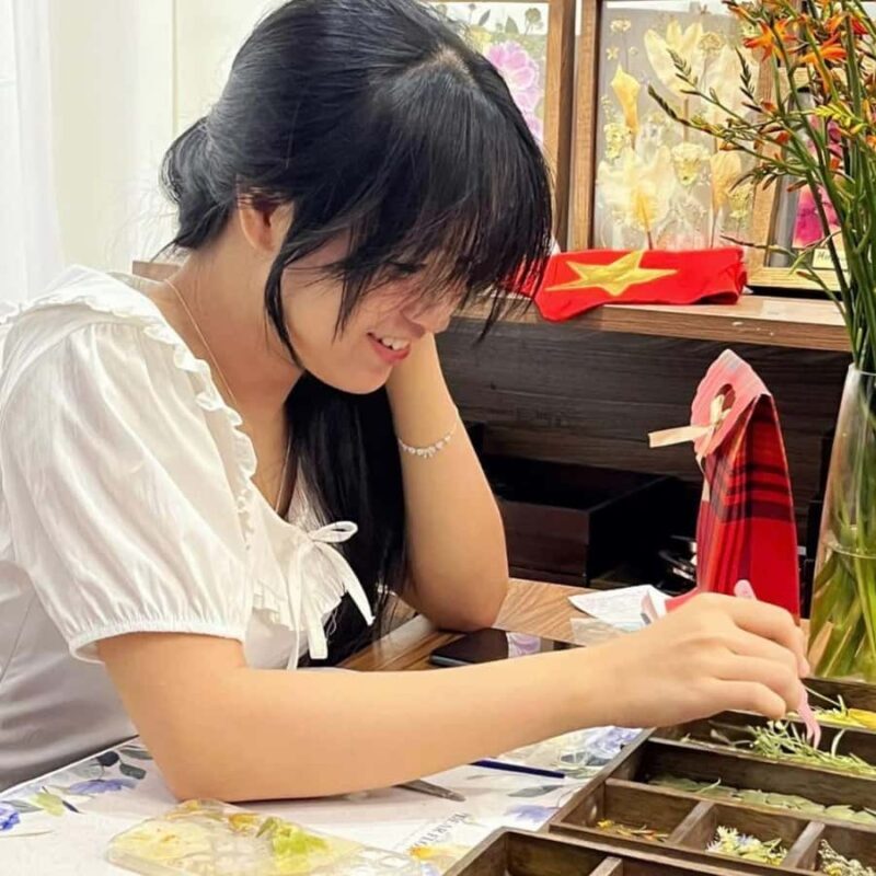 Hanoi: Dried Flower Resin Workshop in Vietnam - Good To Know