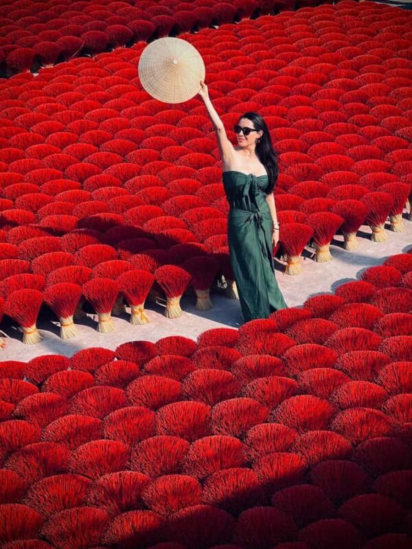 Hanoi: Du Du Sculpture Village or Hat & Incense Village - Good To Know