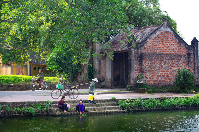 Hanoi Duong Lam Ancient Village Full-Day Tour with Jeep - Lunch in a historical local home