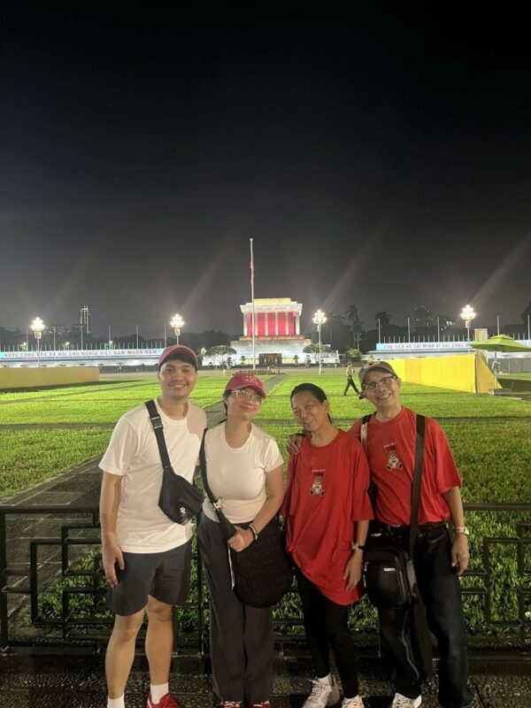 Hanoi Electric Scooter Food Tour & Train Street Experience - Who will enjoy this tour most?