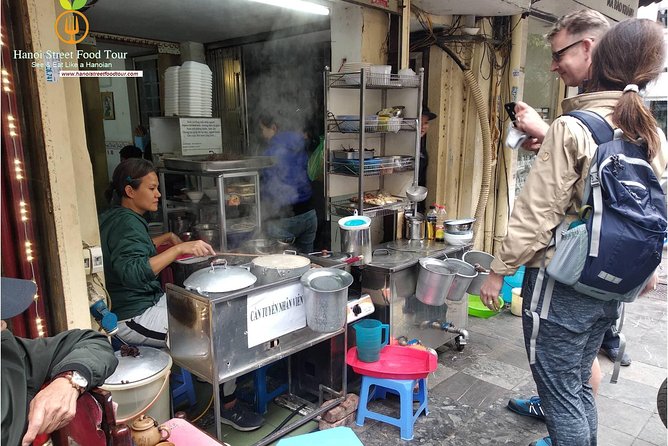 Hanoi Evening Walking Food Tour With Eight Tastings - Eight Tastings