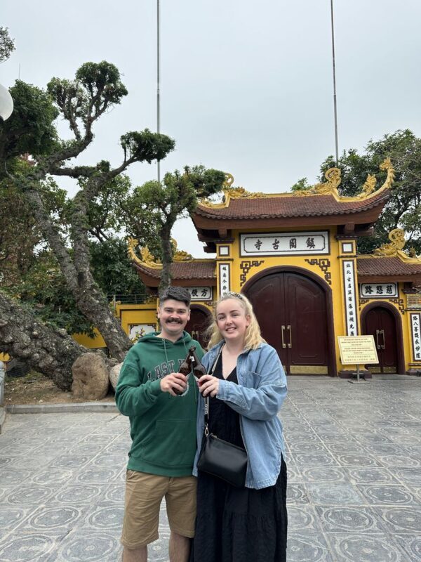 Hanoi Exclusive Craft Beer Bus: Cultural Sightseeing City Tour - Dong Xuan Market and the feel of the Old Quarter