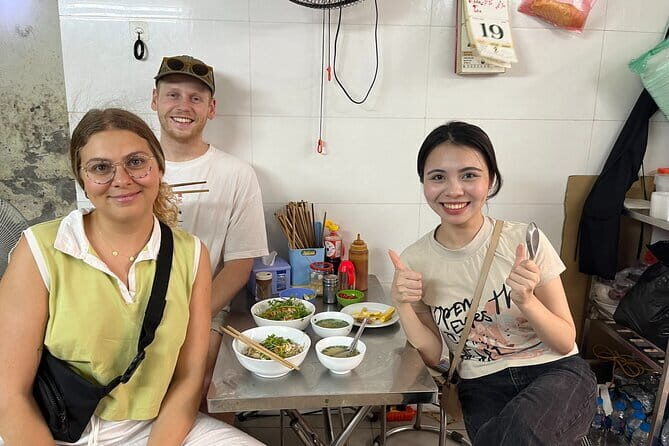 Hanoi Famous Michelin Guided Street Food Tour - Good To Know