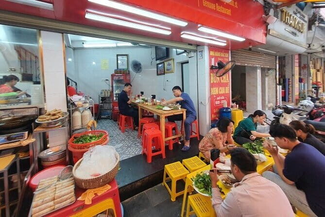 Hanoi Famous Michelin Guided Street Food Tour - A Deep Dive into the Hanoi Food Tour Experience