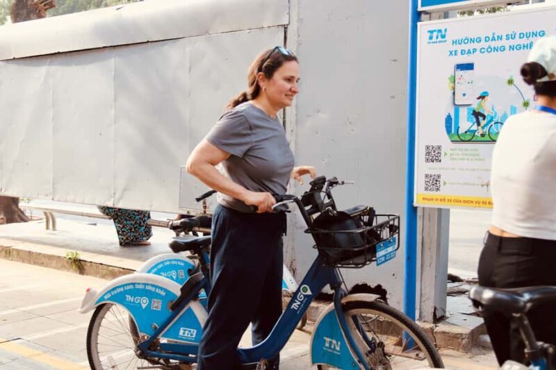 Hanoi First Day: Highlights & Local Life Uncovered - Authentic Insights from Reviewers  