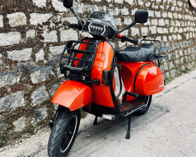 Hanoi: Food and Sightseeing Vespa Tour With 7 Tastings - Tour Inclusions and Benefits