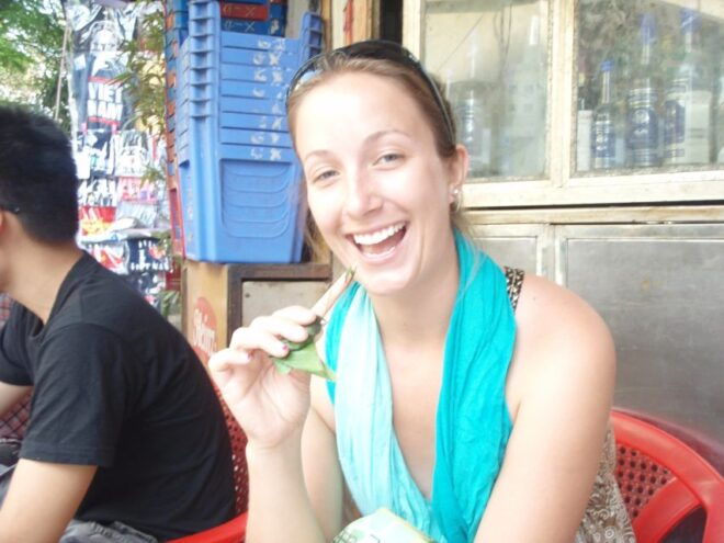 Hanoi Food on Foot: Walking Tour of Hanoi Old Quarter - Exploring Hanois Old Quarter