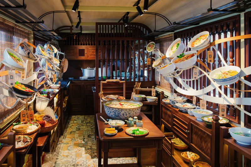 Hanoi Food Tour: Salt Coffee, Tram Museum & Tran Quoc Pagoda - Guides, pace, and what to expect