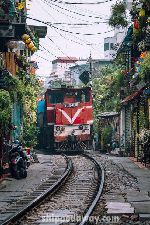 Hanoi: Foodie Tour With Train Street - Highlights of the Experience