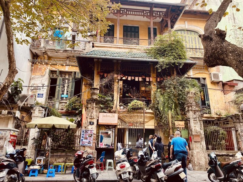 Hanoi: French Quarter with Coffee, History and Architecture Tour - Is the price good value?