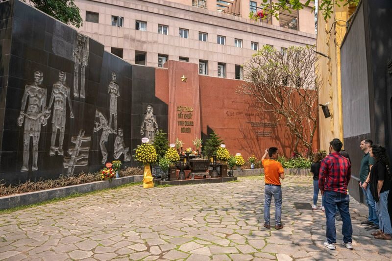 Hanoi Full Day City Tour with Lunch: Ho Chi Minh Complex, Temple of Literature & More - Is $39.40 good value?
