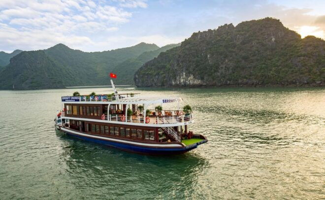 Hanoi: Full-Day Halong Bay, Cave, Island, Swim, & Kayak Tour - Unique Islands to Explore