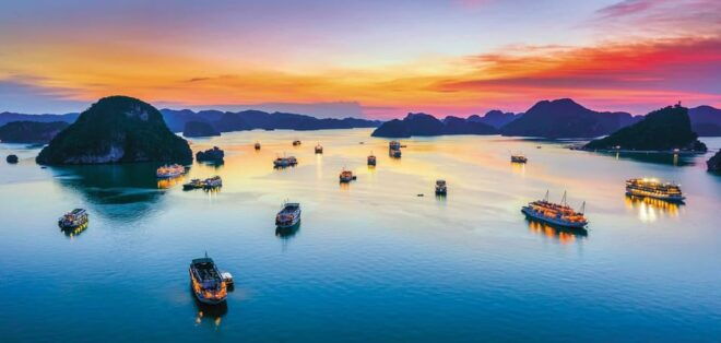 Hanoi: Full-Day Halong Bay, Cave, Island, Swim, & Kayak Tour - Delightful Lunch Onboard