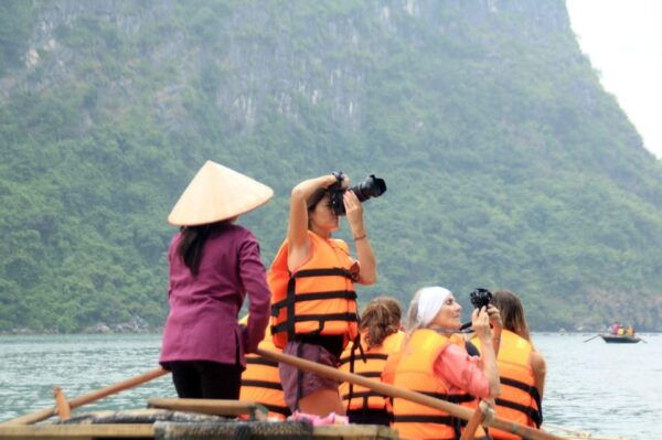 Hanoi: Full-Day Halong Bay, Cave, Island, Swim, & Kayak Tour - Kayaking or Bamboo Boat