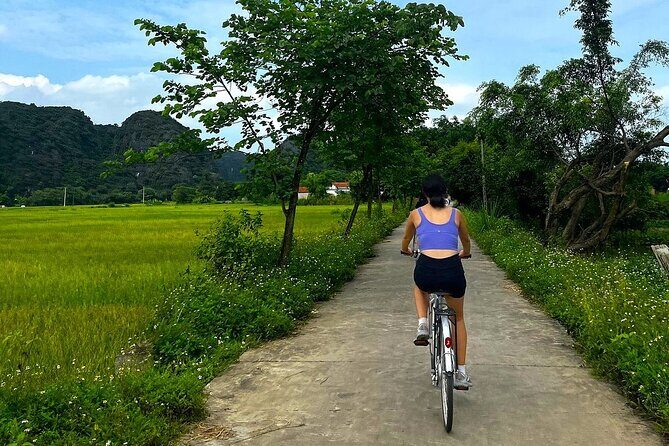 Hanoi: Full-Day Trip to Hoa Lu, Tam Coc, Biking, Boating & Lunch - The Sum Up