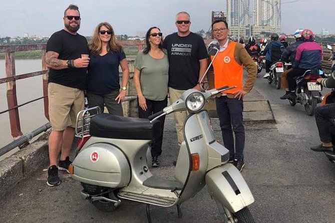 Hanoi Fun Ride Vespa Tour 2.5hrs - Local Guide and Cultural Insights
