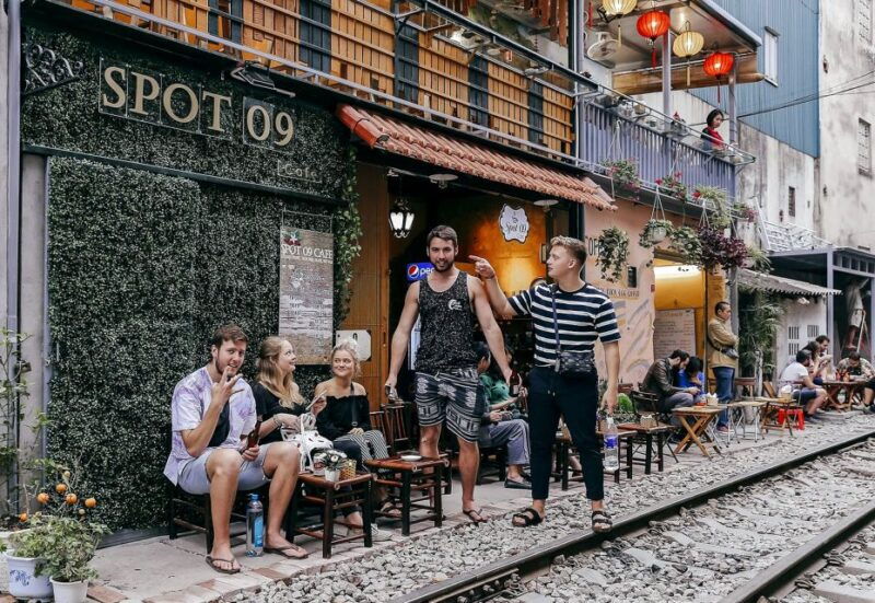 Hanoi: Guided Food Tour With Train Street Visit - Itinerary Highlights