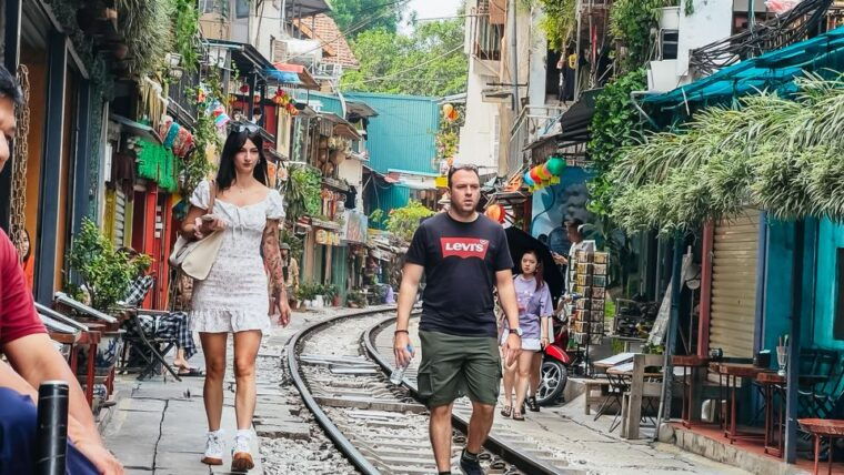 Hanoi: Guided Food Tour With Train Street Visit - Participant Guidelines