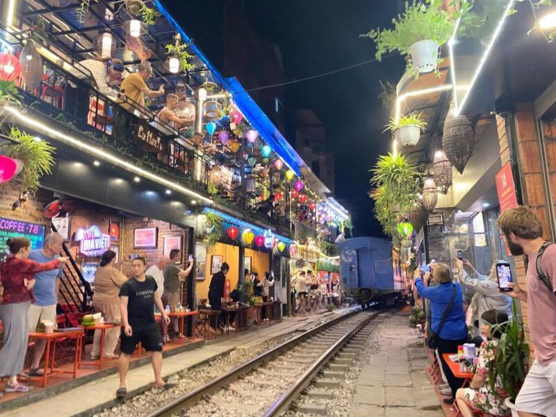 Hanoi: Guided Street Food Tour With Train Street Experience - Good To Know