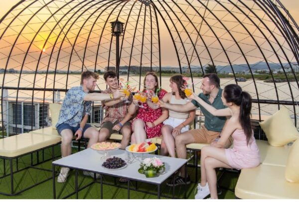 Hanoi: Ha Long Bay 1 Day With 5 Stars Cruise by Limousine - The Sum Up