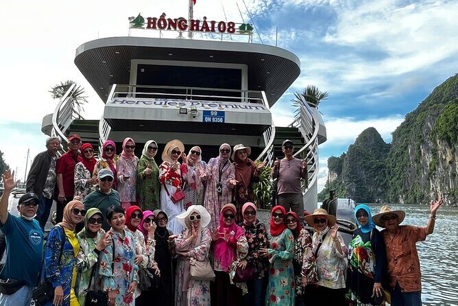 Hanoi: Ha Long bay Luxury Day cruise: Buffet-Kayaking and Jacuzzi - The Experience in Detail: From Start to Finish