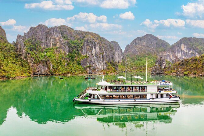 Hanoi: Ha Long bay Luxury Day cruise: Buffet-Kayaking and Jacuzzi - The Experience in Detail: Comfort Meets Adventure