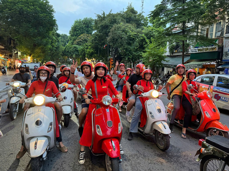 Hanoi Half-Day City Highlights Vespa Tour with Female Rider - What the guiding can add