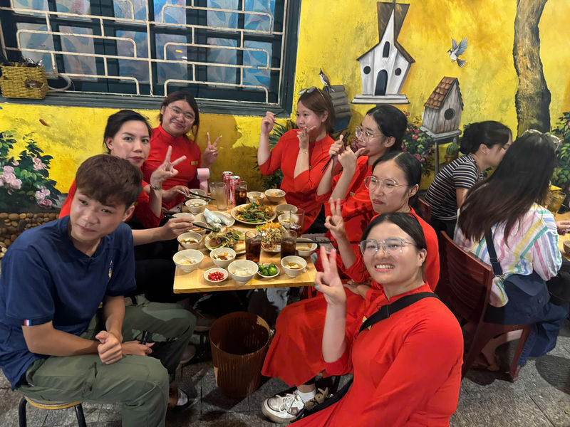 Hanoi Half-Day City Highlights Vespa Tour with Female Rider - Should you book the Hanoi Vespa tour?