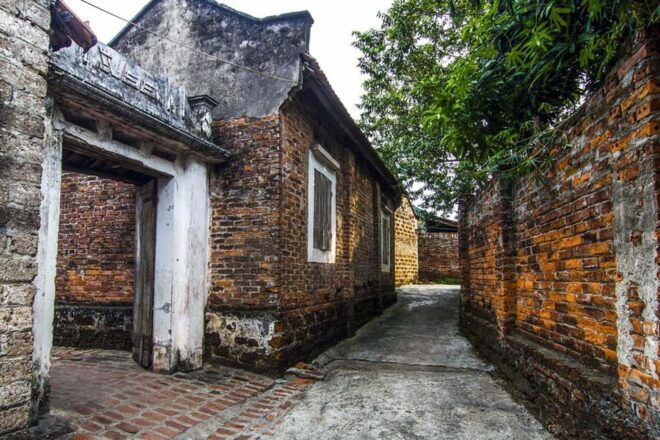 Hanoi - Half Day Duong Lam Ancient Village Tour by Jeep - Transportation Details