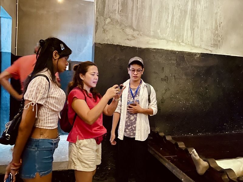 Hanoi Half-Day Historical Bike Tour with Food Tasting - West Lake changes the pace
