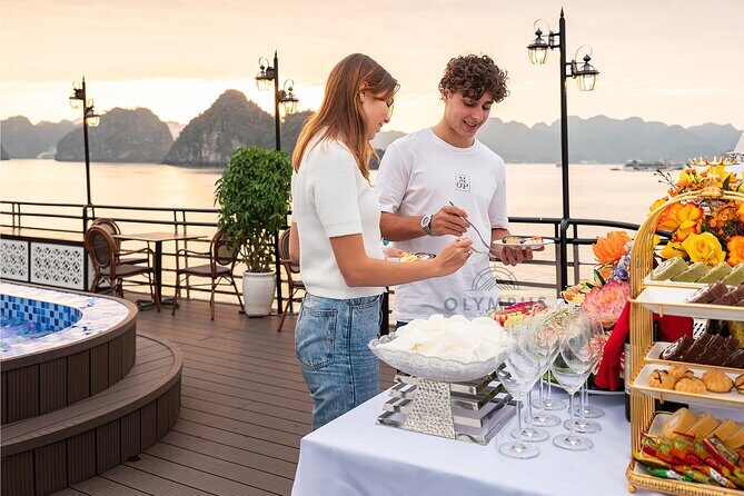 Hanoi : Halong Bay Cruise with Jacuzzi , Kayaking & Local Cuisine - Who Is This Tour Best For?