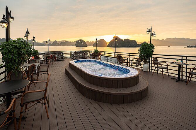 Hanoi : Halong Bay Cruise with Jacuzzi , Kayaking & Local Cuisine - FAQ