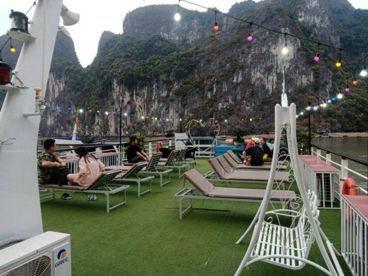 Hanoi: Halong Bay Cruise With Lunch, Caves, and Kayaking - Tour Highlights