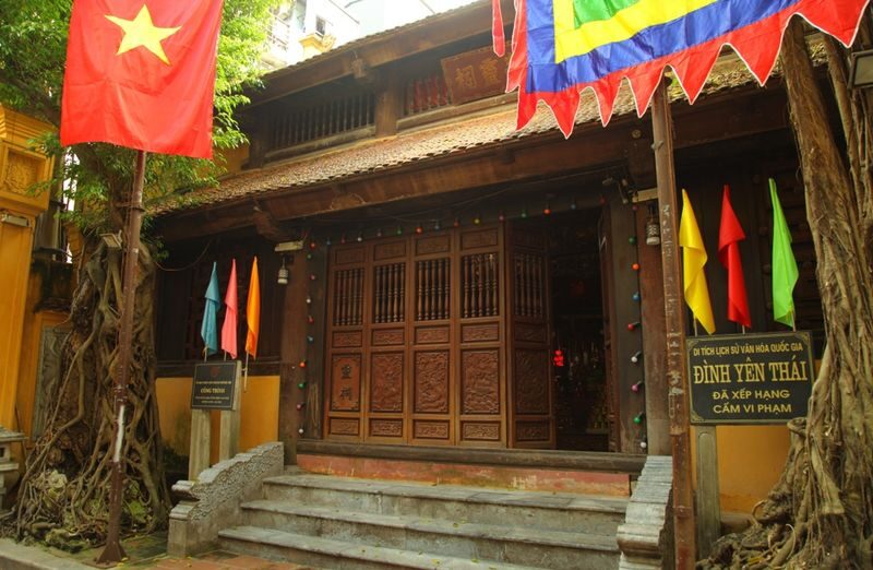 Hanoi History Coffee Tour - Four coffees, with food to break up the tasting