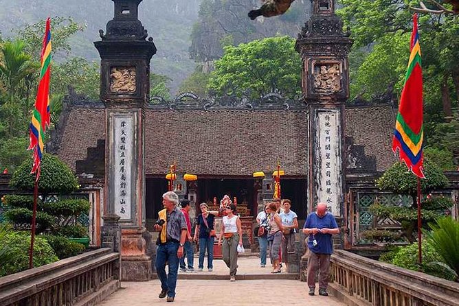 Hanoi - Hoa Lu - Tam Coc - Mua Cave - 1 Day / By Luxury Limousine & Small Group - Pricing and Booking Information