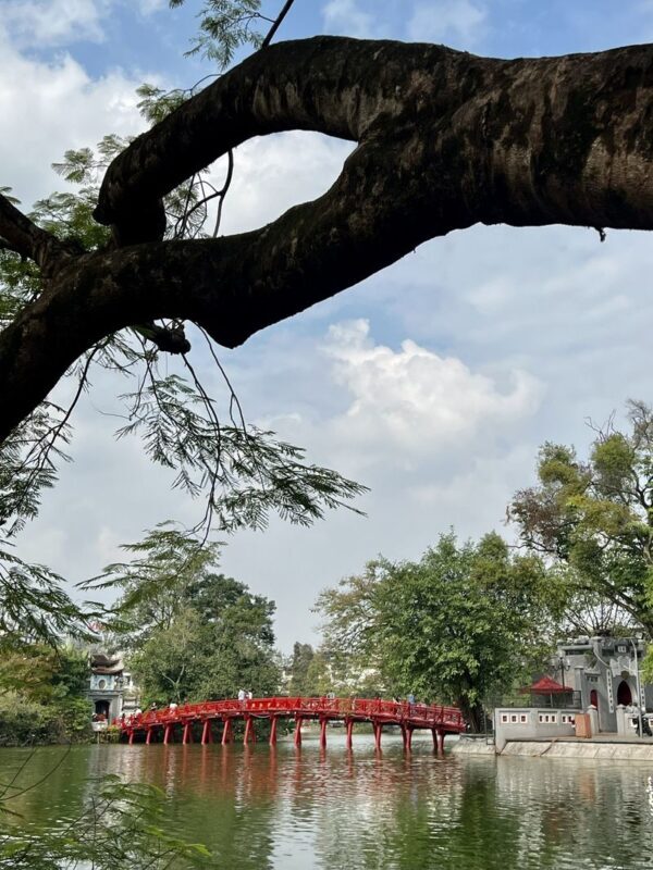 Hanoi in Frames: Hot Spots around Hoan Kiem Lake with Ao Dai Option - Hoan Kiem Lake and Ngoc Son Temple