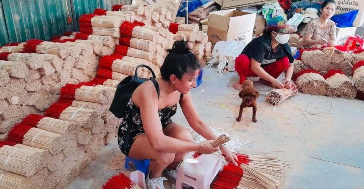 Hanoi: Incense, Hat, Lacquer Art Making Tour & Train Street - Good To Know