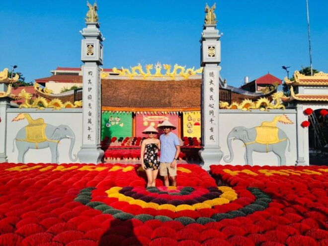 Hanoi: Incense, Hat, Lacquer Art Making Tour & Train Street - Highlights of the Villages