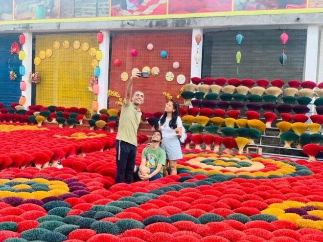 Hanoi : Incense Village & Conical Hat, Train Street Half Day - Cultural Insights