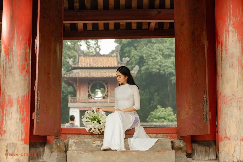 Hanoi Incense Village, Hat Making, Train St, City Highlight Small Gr - Who should book this Hanoi tour?