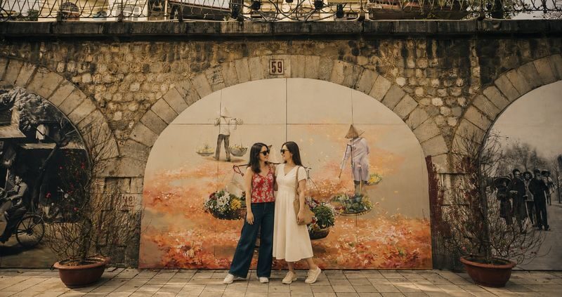 Hanoi Instagram Vintage Jeep Tour with Photographer - Sunset, coffee, and the final stretch
