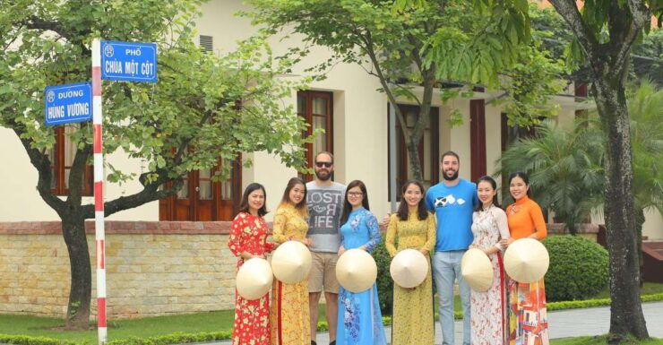 Hanoi: Instagram-Worthy Tour of City's Most Scenic Spots - Capturing the Charm of Hanoi House Cafe