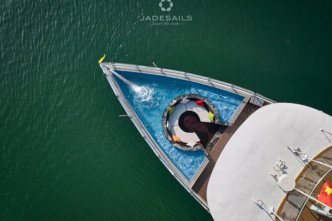Hanoi: JadeSails- Luxury Day Cruise Discover Halong & Lan Ha Bay - The Guide and Overall Service