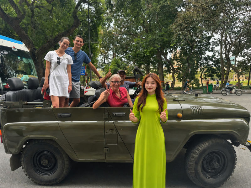 Hanoi Jeep City Tour with Ao Dai Female Guides - Banana Island: Hanoi beyond the main roads
