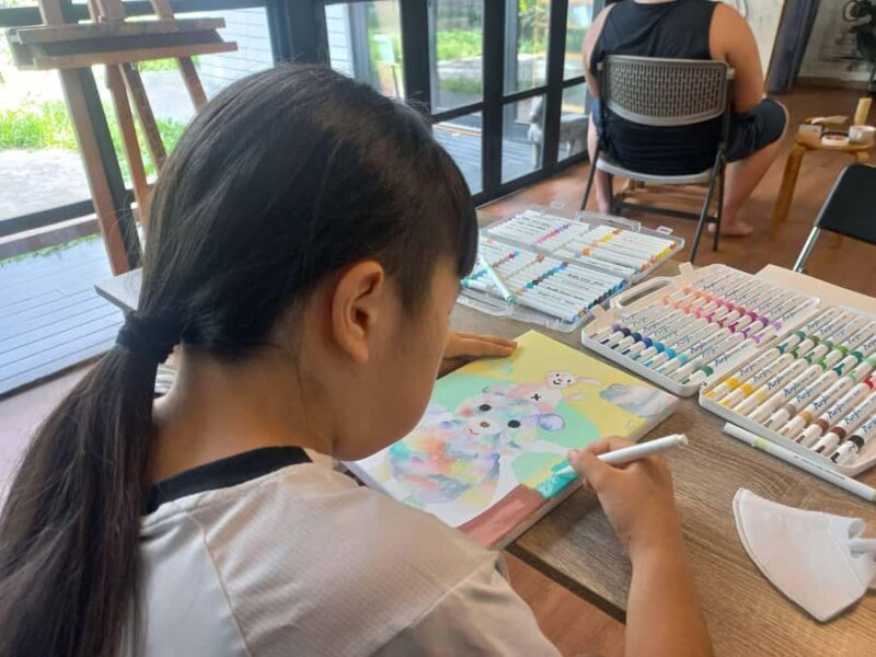 Hanoi: Kids' Art Class at Art Tutor Hanoi - The Sum Up